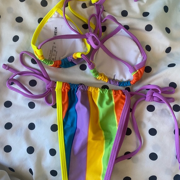 Shein swimsuit - Picture 5 of 5